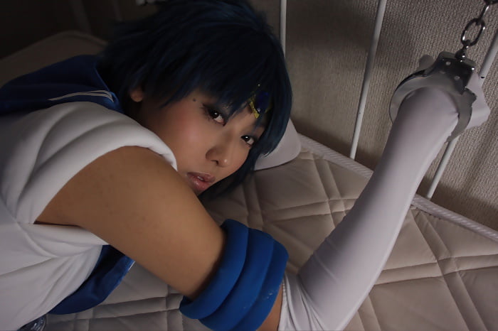 sexy sailor mercury cosplay porn pictures