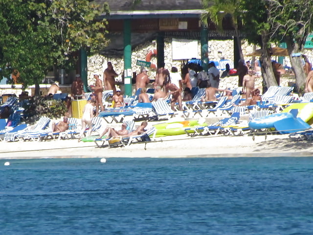 amateur breasts cunts nude bikini teens 2 porn pictures