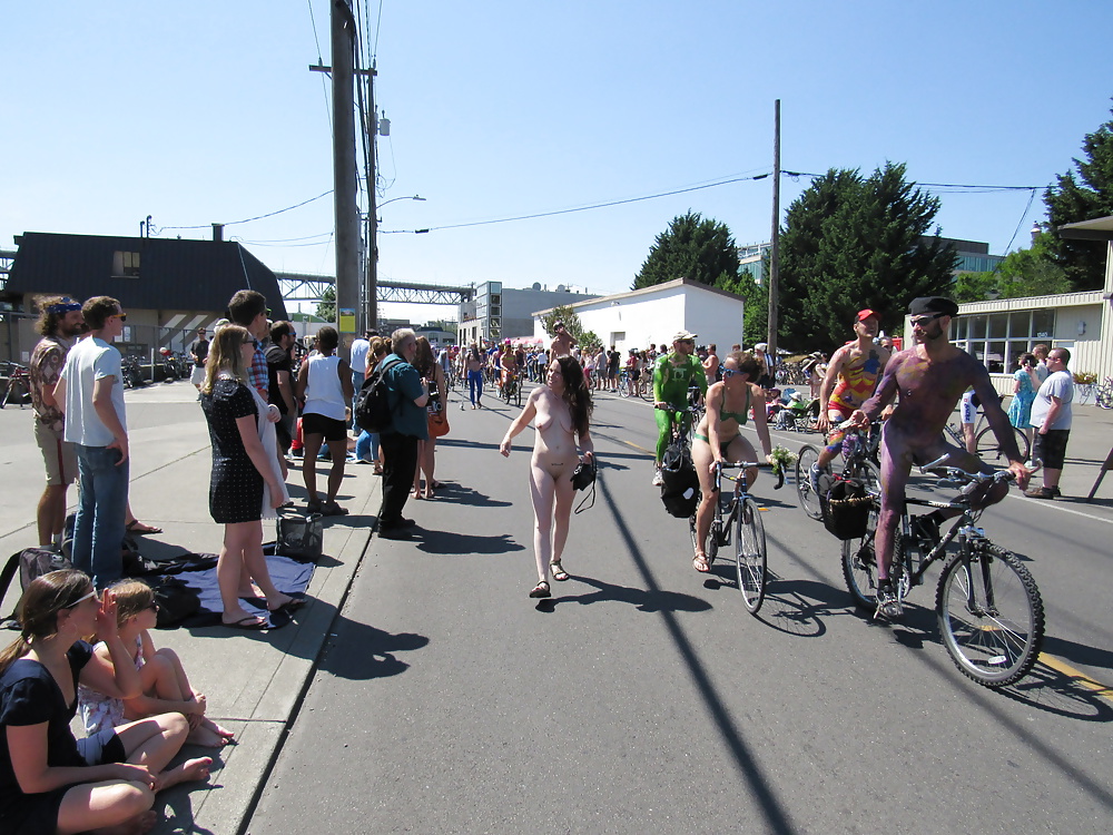 oohlalaXXX NIP Fremont Parade Seattle, Washington USA porn pictures