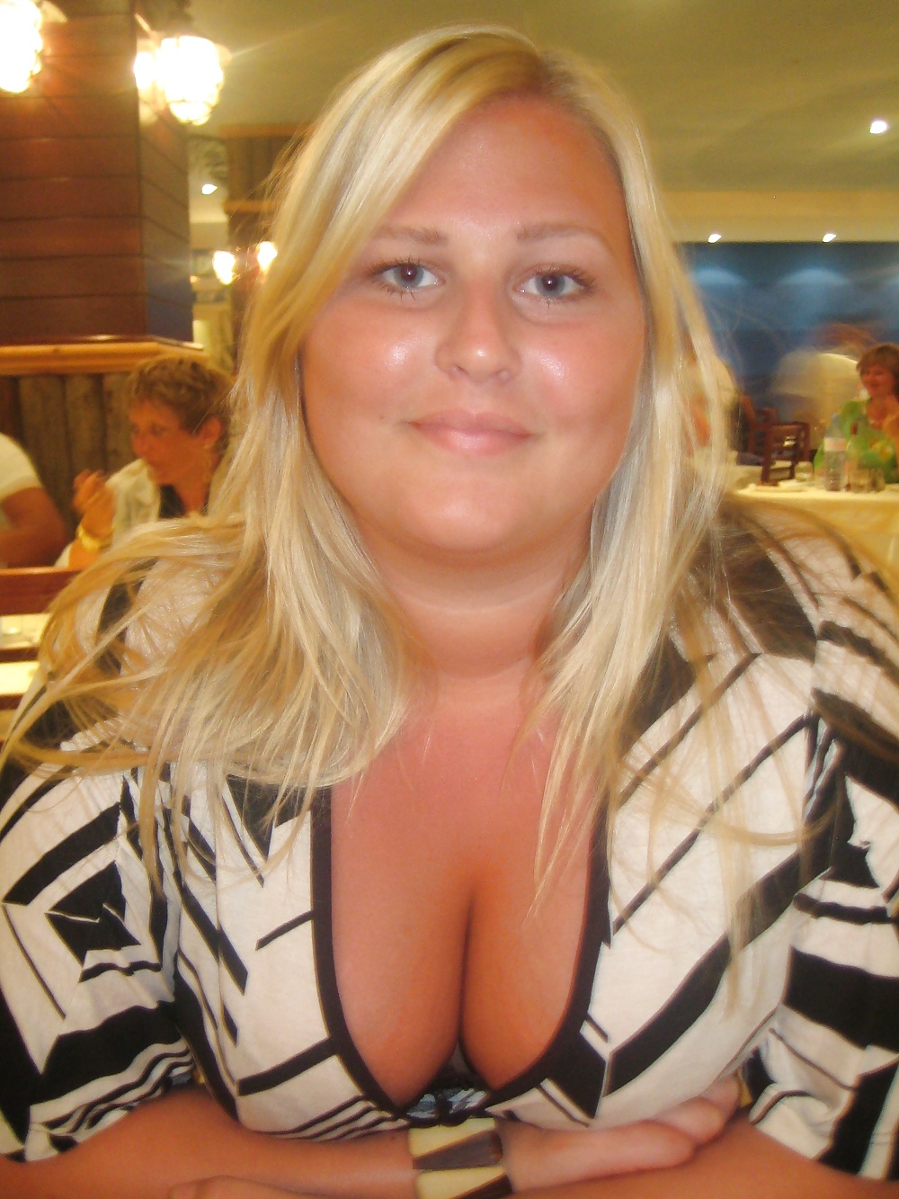Chubby Swedish Teen porn pictures
