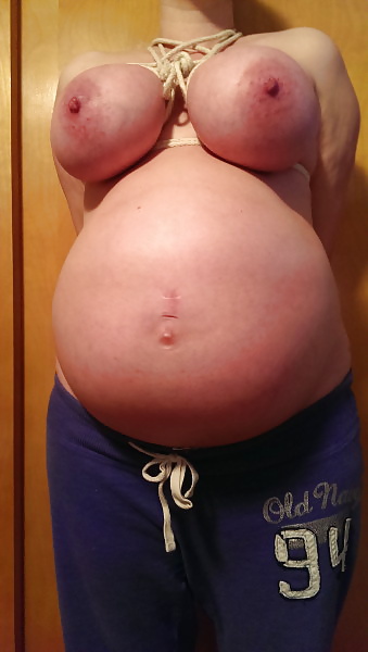 Pregnant amateur private colection...if you know her porn pictures