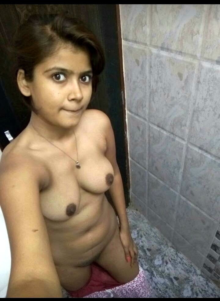 Sexy Desi Sluts Collection - 105 Photos 