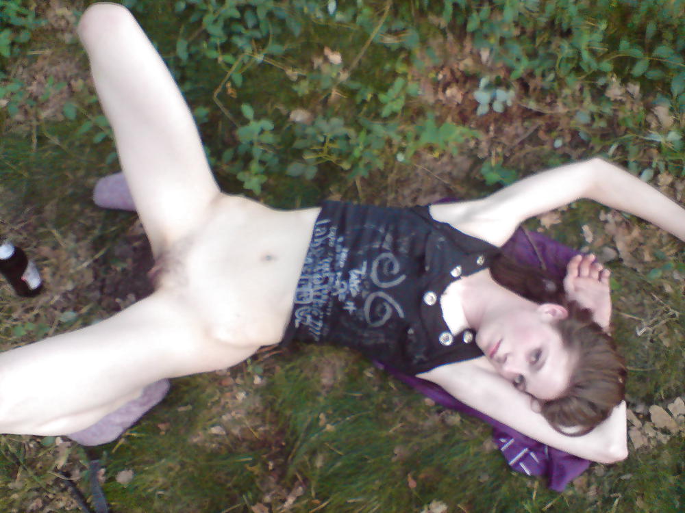 YOUNG ALEXANDRA EXPOSED porn pictures