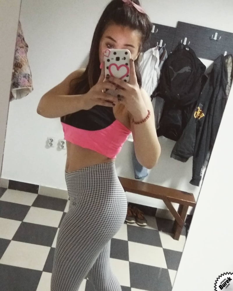 Malena kurvica iz Nisa zeljna paznje photo #324536750