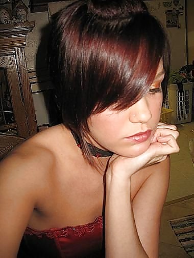 emo sluts (18+) porn pictures