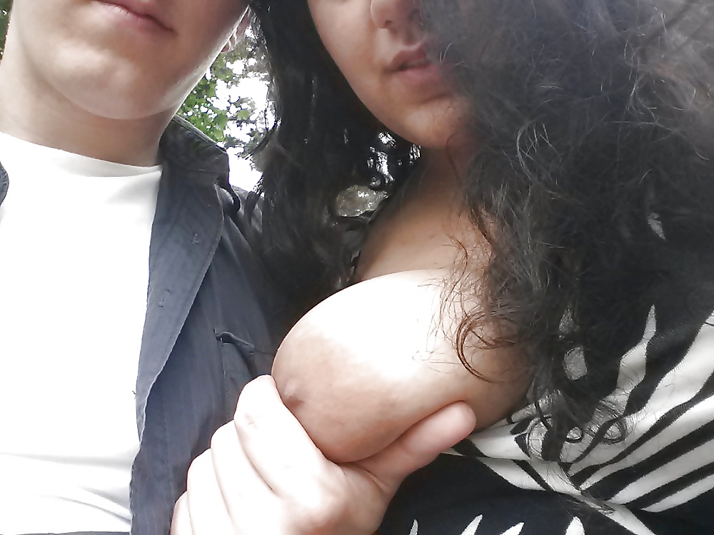 Real Amateurs Flashing 1 porn pictures