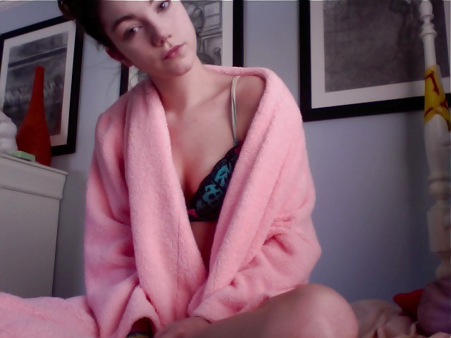 Emma Harris porn pictures
