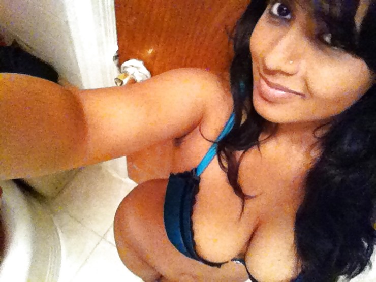 Perfect Indians-Desi girls porn pictures
