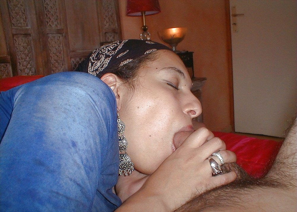 Couple From Marocco porn pictures