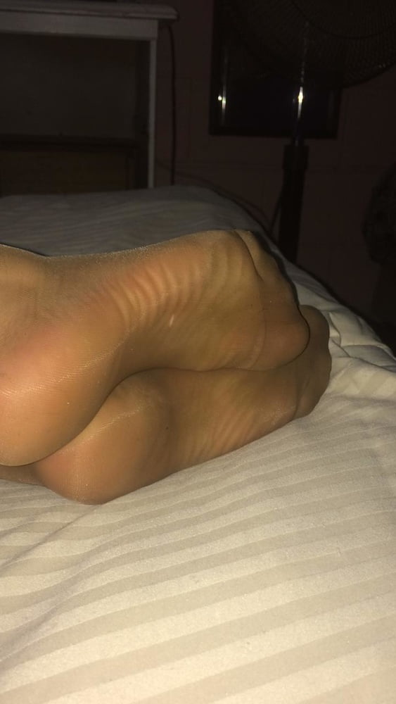 Los pies de mi esposa- 7 Photos 