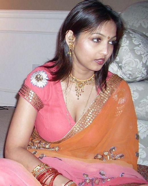 INDIAN GIRLS ARE SO SEXY II porn pictures