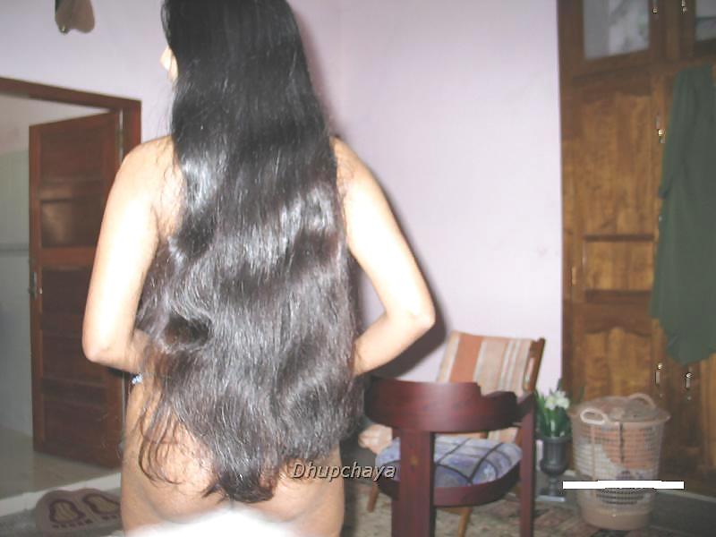 nude desi wife showing her beautiful body porn pictures