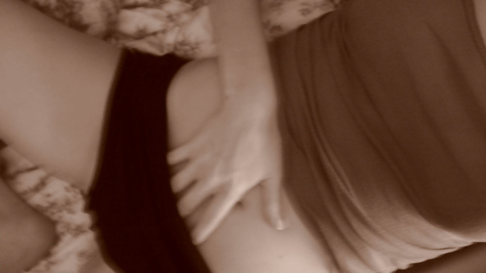 When the cats away... porn pictures