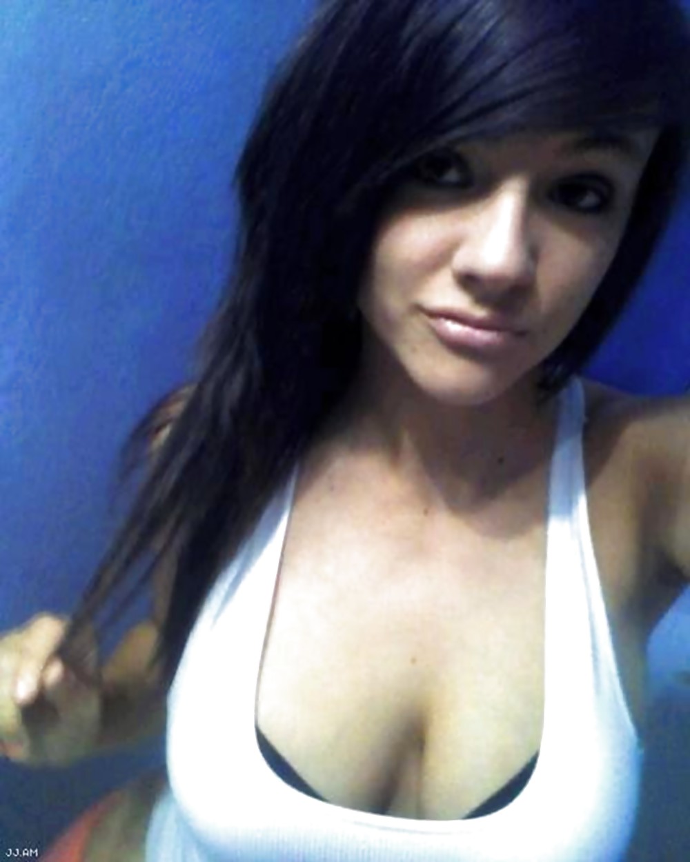 Pretty Amateur SelfShot porn pictures
