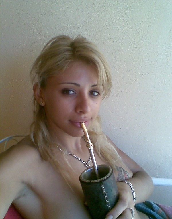 Slut from Paraguay porn pictures
