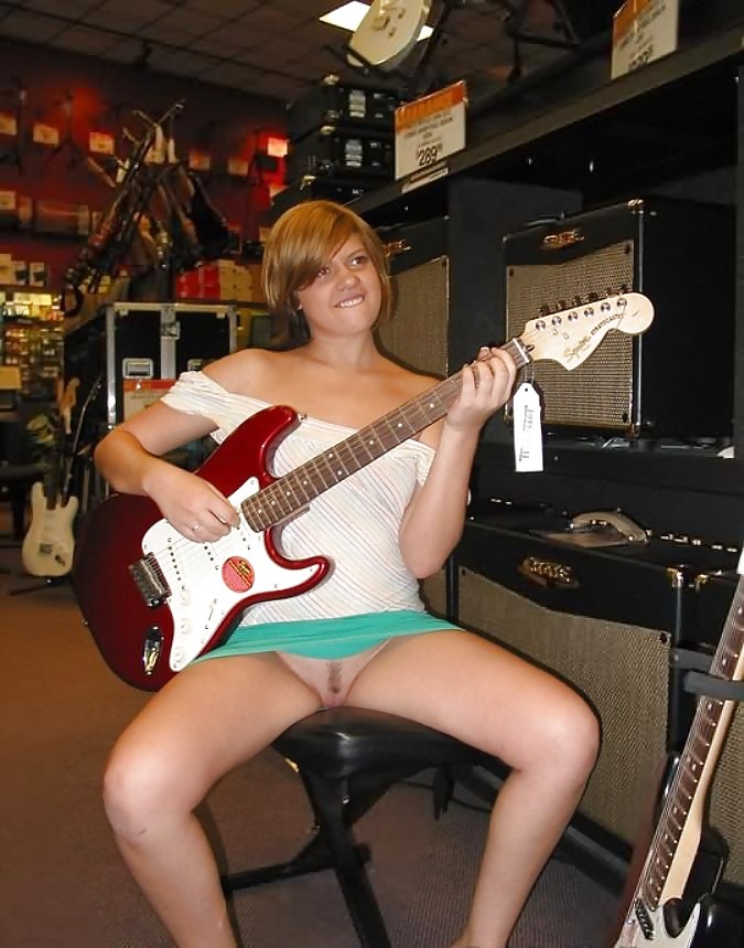 Forgotten slip 37. porn pictures