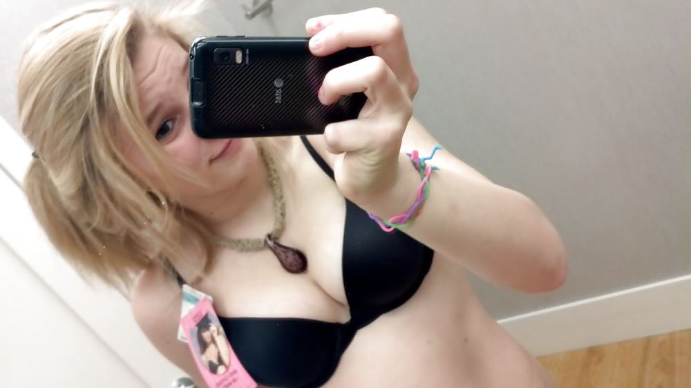 Selfshot 34 porn pictures