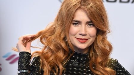 palina rojinski euterschlampe         