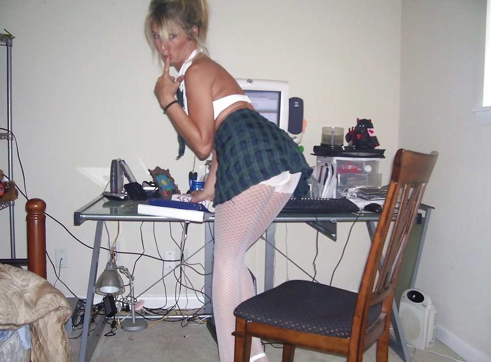 Best amateur matures in pantyhose 2. porn pictures