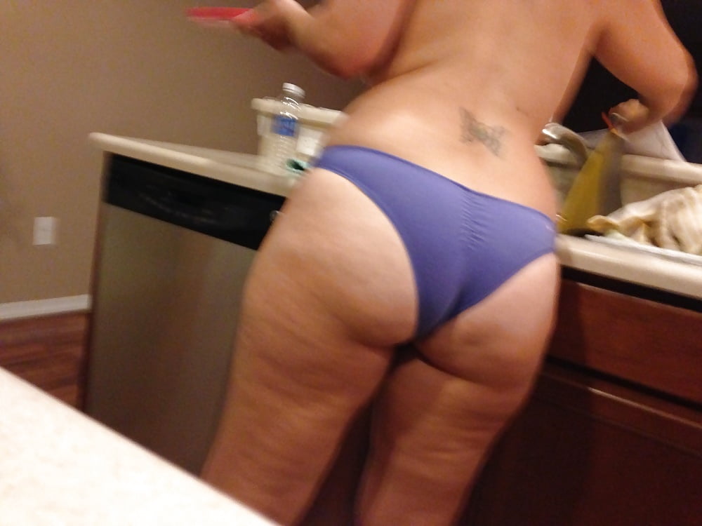 Amateur Sluts Exposed 11 porn pictures