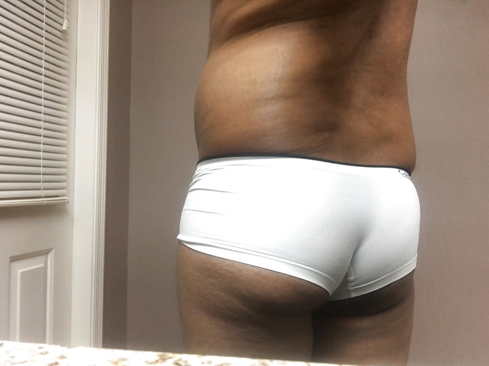 indian sissy ass in boyshorts porn pictures