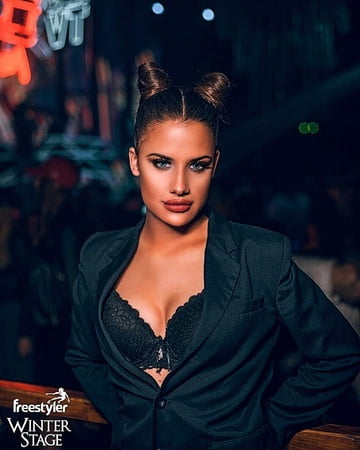 ana guzata ribetina komentarisi i drkaj serbian teen ass         