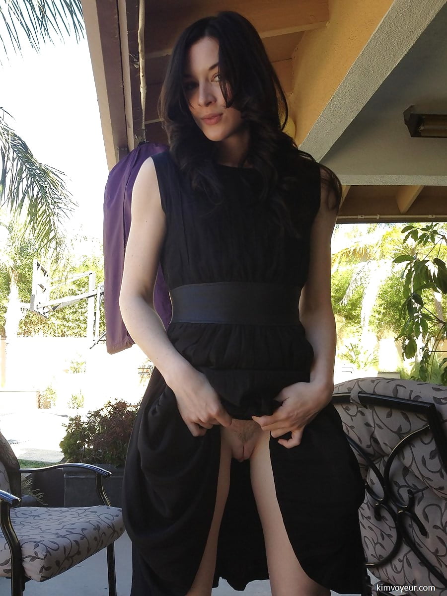 Flashing their wares! porn pictures