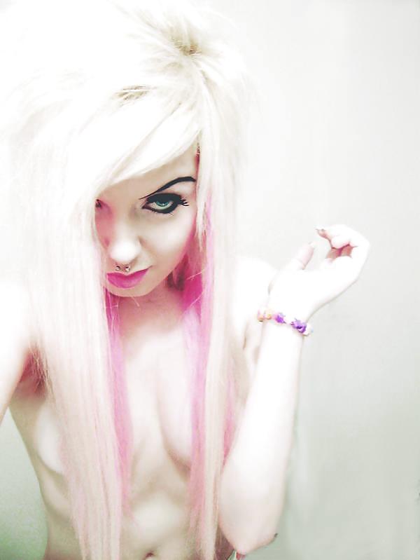 Babes 2 porn pictures