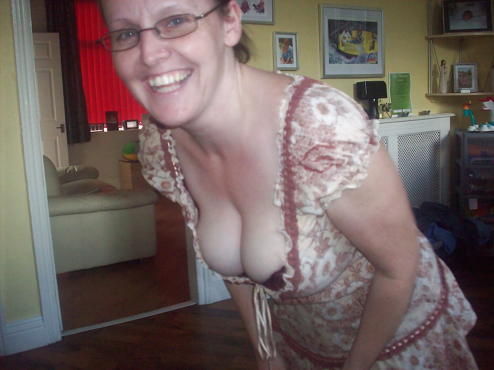 DOWNBLOUSE porn pictures
