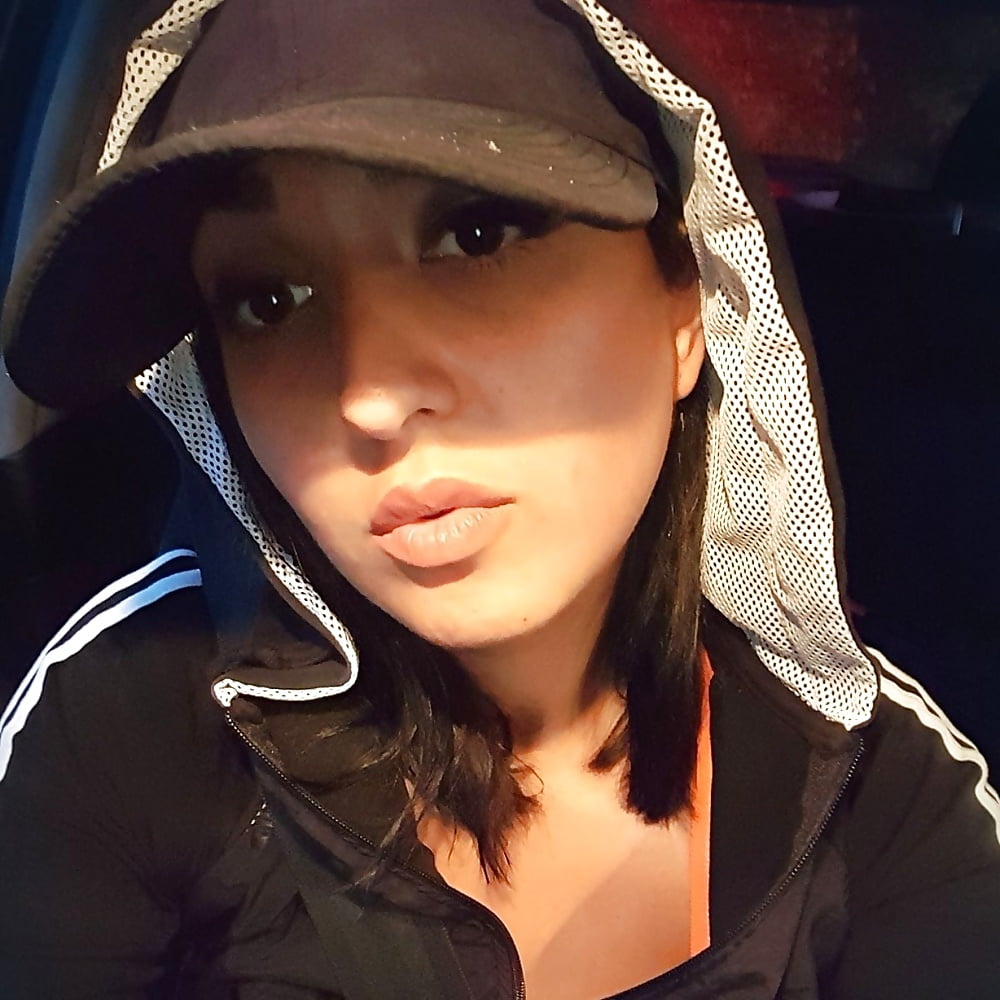 Dumme Hure Tuana porn pictures