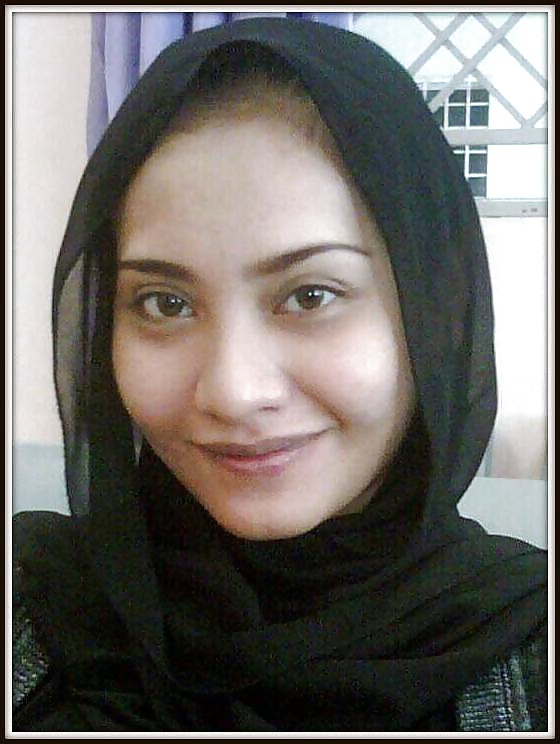 Facebook - Awek Melayu Bertudung porn pictures