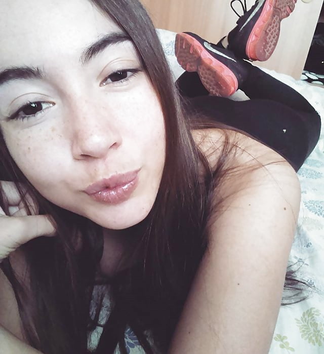 Beautiful & Horny teen # 42 porn pictures