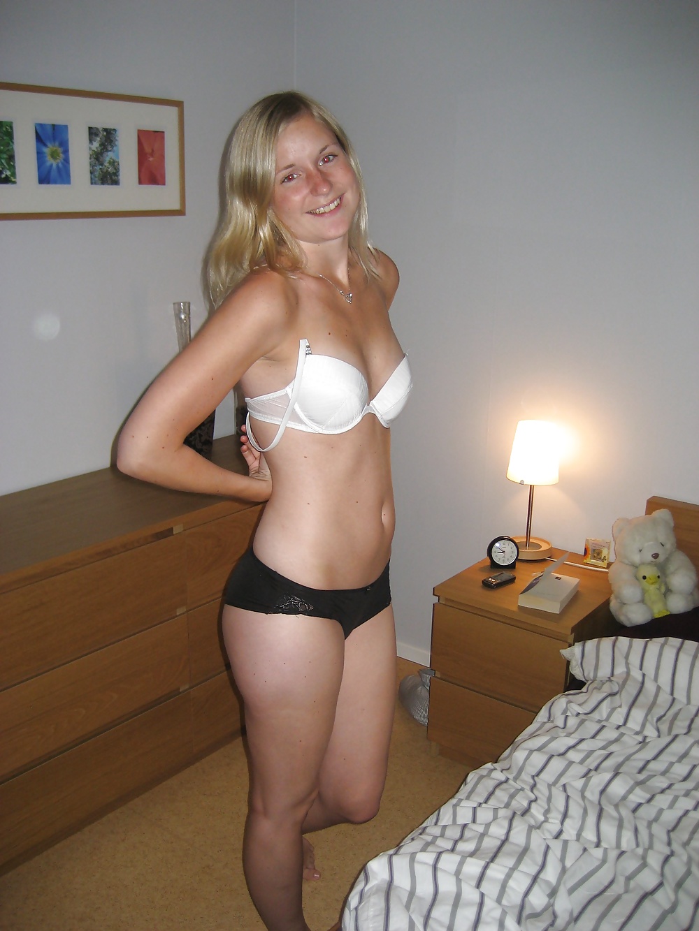 blonde teen porn pictures