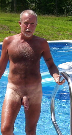 Naked old man