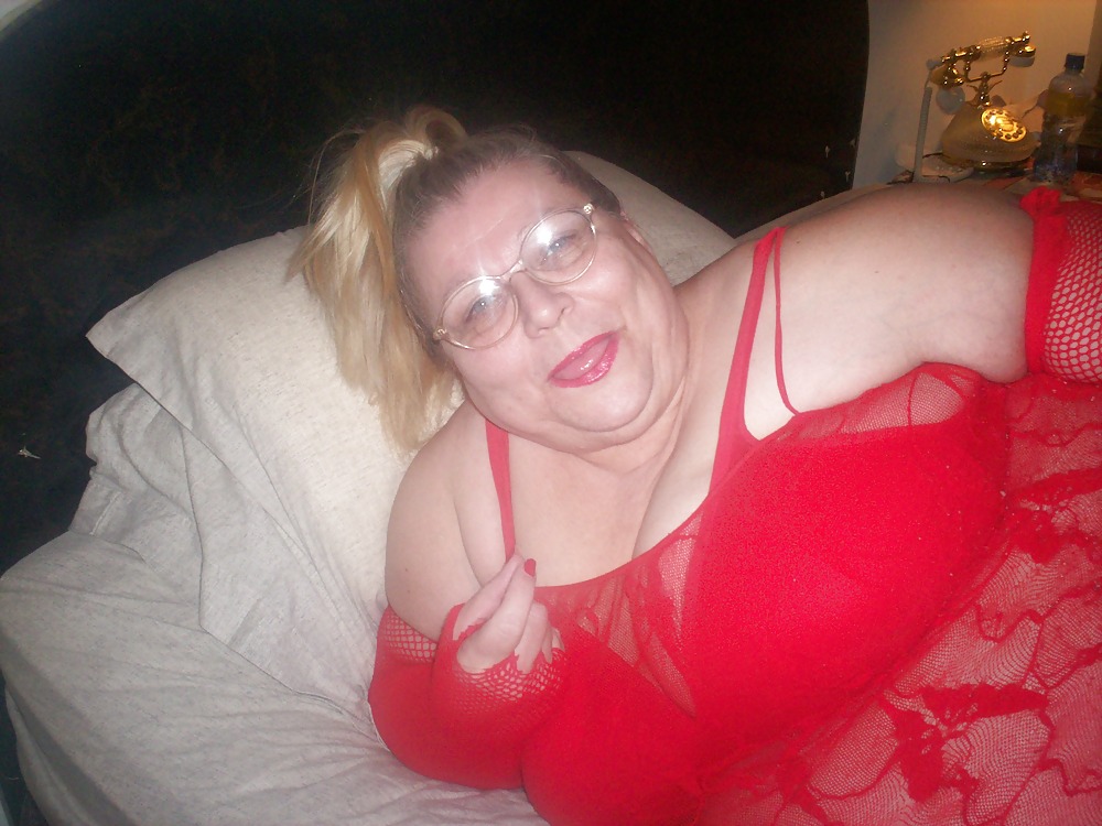 me in sexy red porn pictures