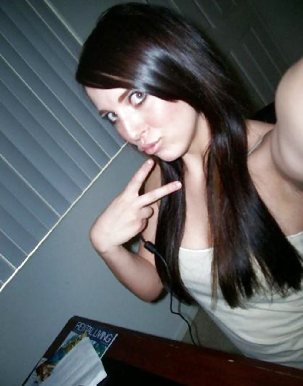 Pretty Amateur Teen Kimmy porn pictures