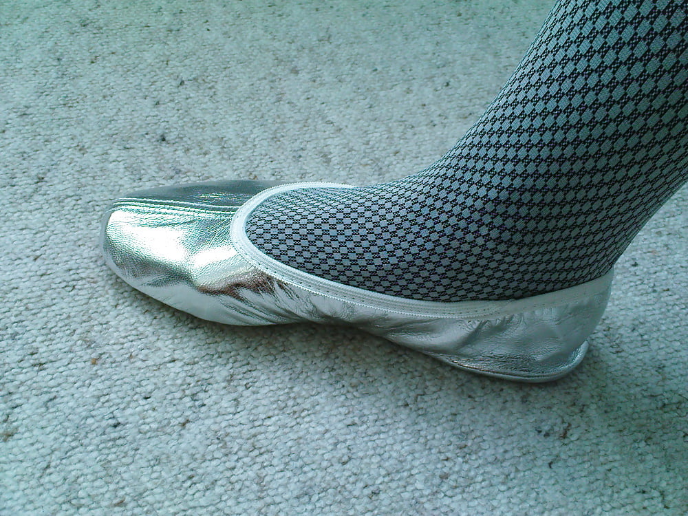 ballerina slipper flats..... my love porn pictures