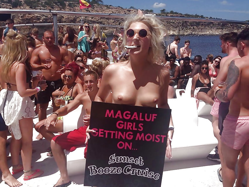 Public Nudity 23 porn pictures