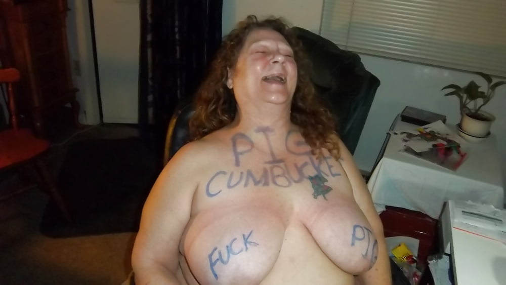 More Marisa tit tying and bodywriting porn pictures