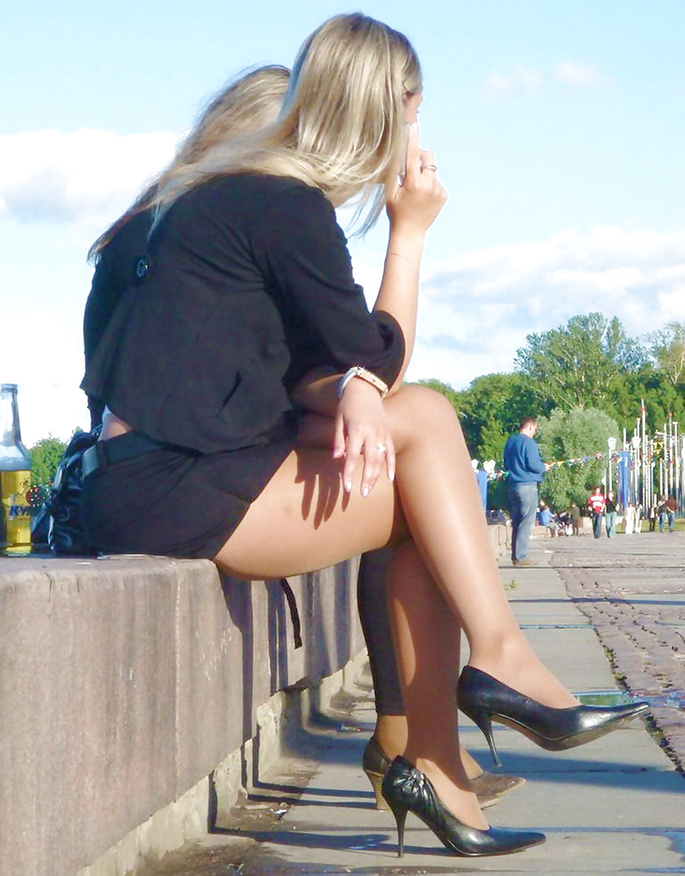 Nylon upskirt - STREET VIEW 21 porn pictures