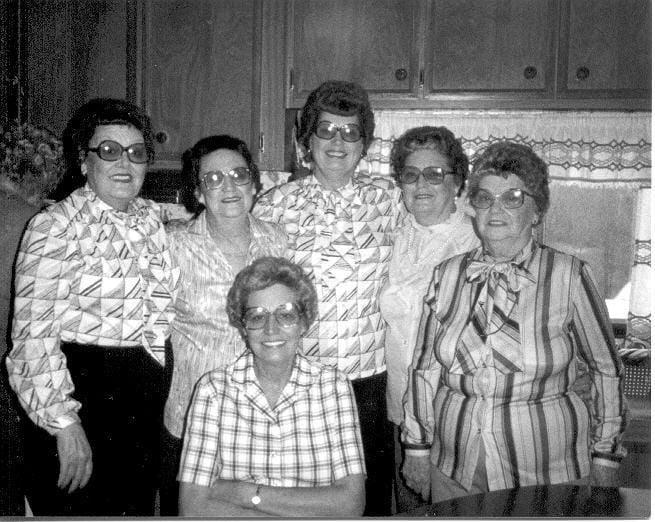 Granny vintage - 34 Photos 