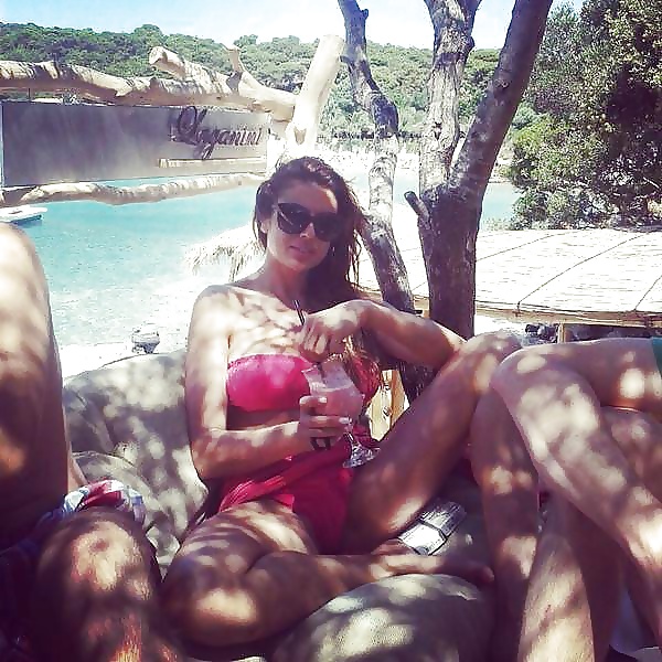 Milf - Cro porn pictures