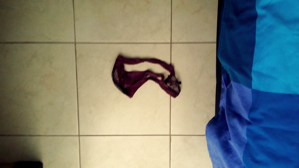 Tangas de mi amiga Mariana de visita porn pictures