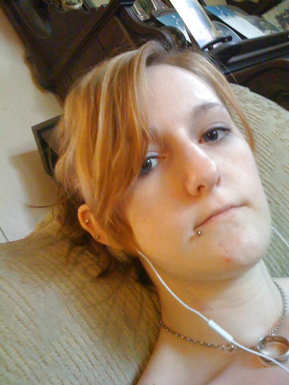 Perky & Pretty Teen porn pictures