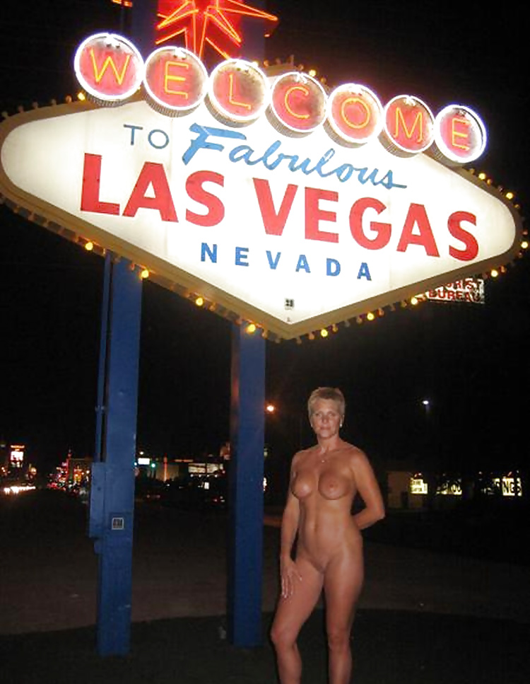 Naked wife pictures in vegas