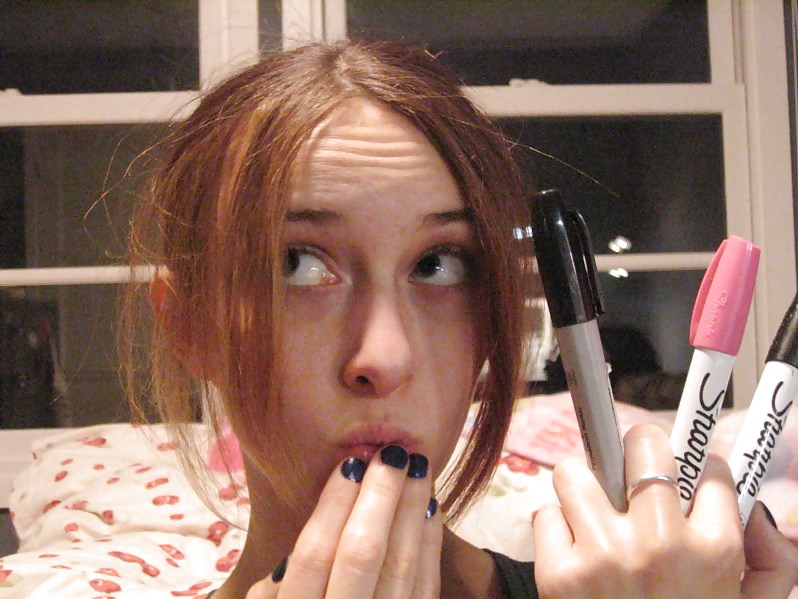 Meine eigenen Loecher kosten.. porn pictures