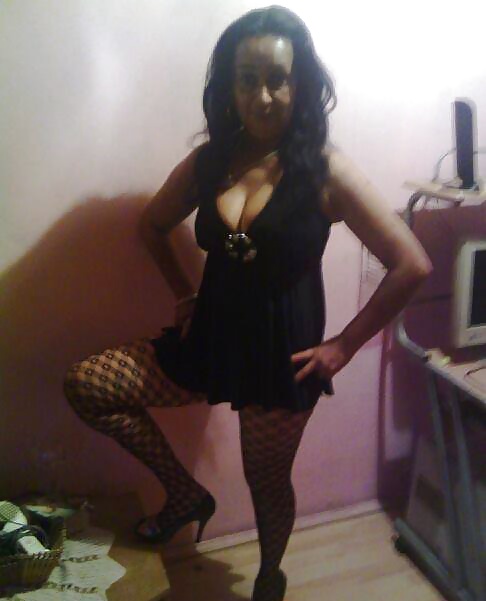 MILF Dukica Ciganka porn pictures