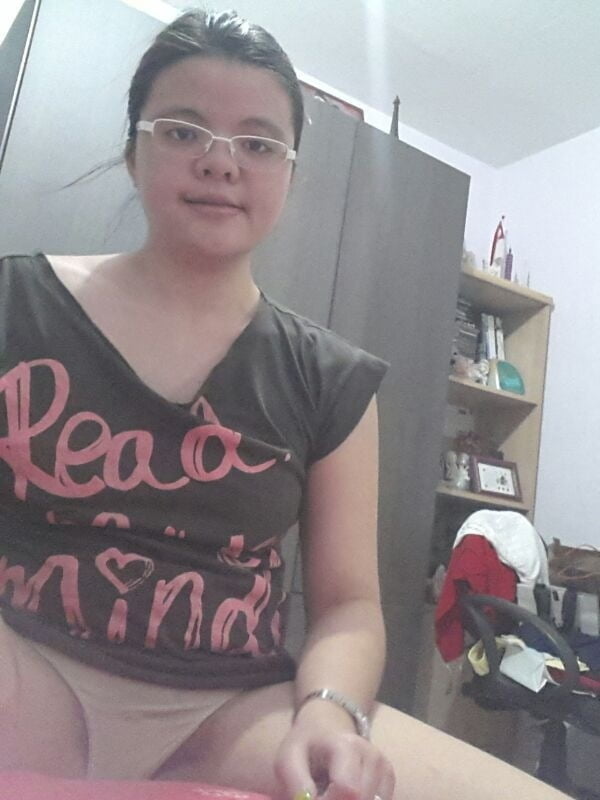 Chinese Slut Wife Whore - 31 Photos 