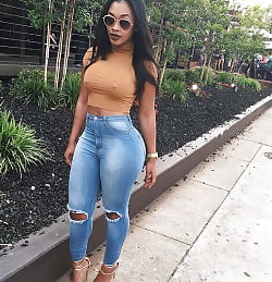 Ebony and white babe's 11 porn pictures