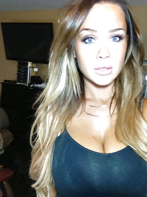 Super Stacked Selfies 6!!!! porn pictures